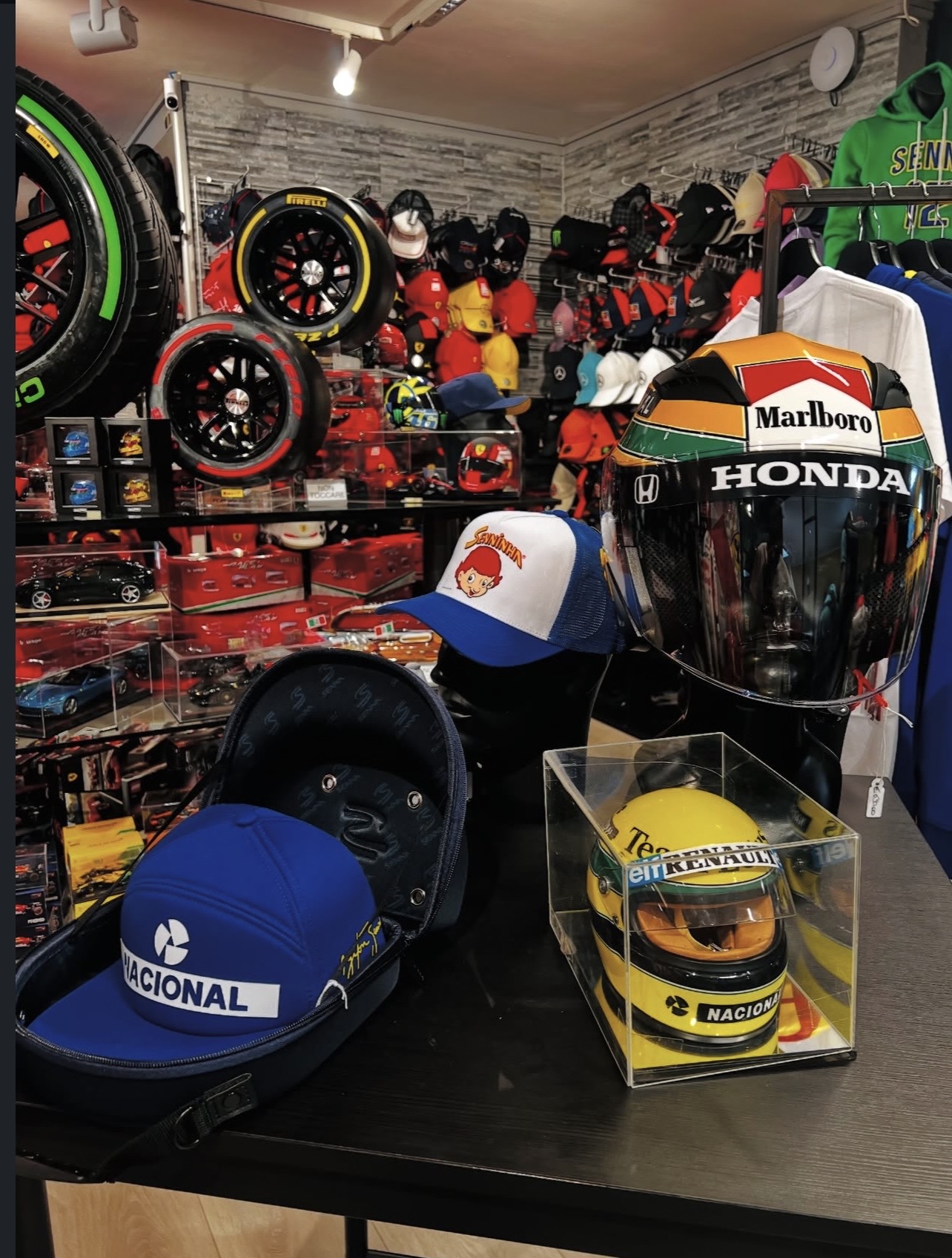 Peroni Motor Sport Lab - Negozi Motorsport a Sirmione, Verona e Salò